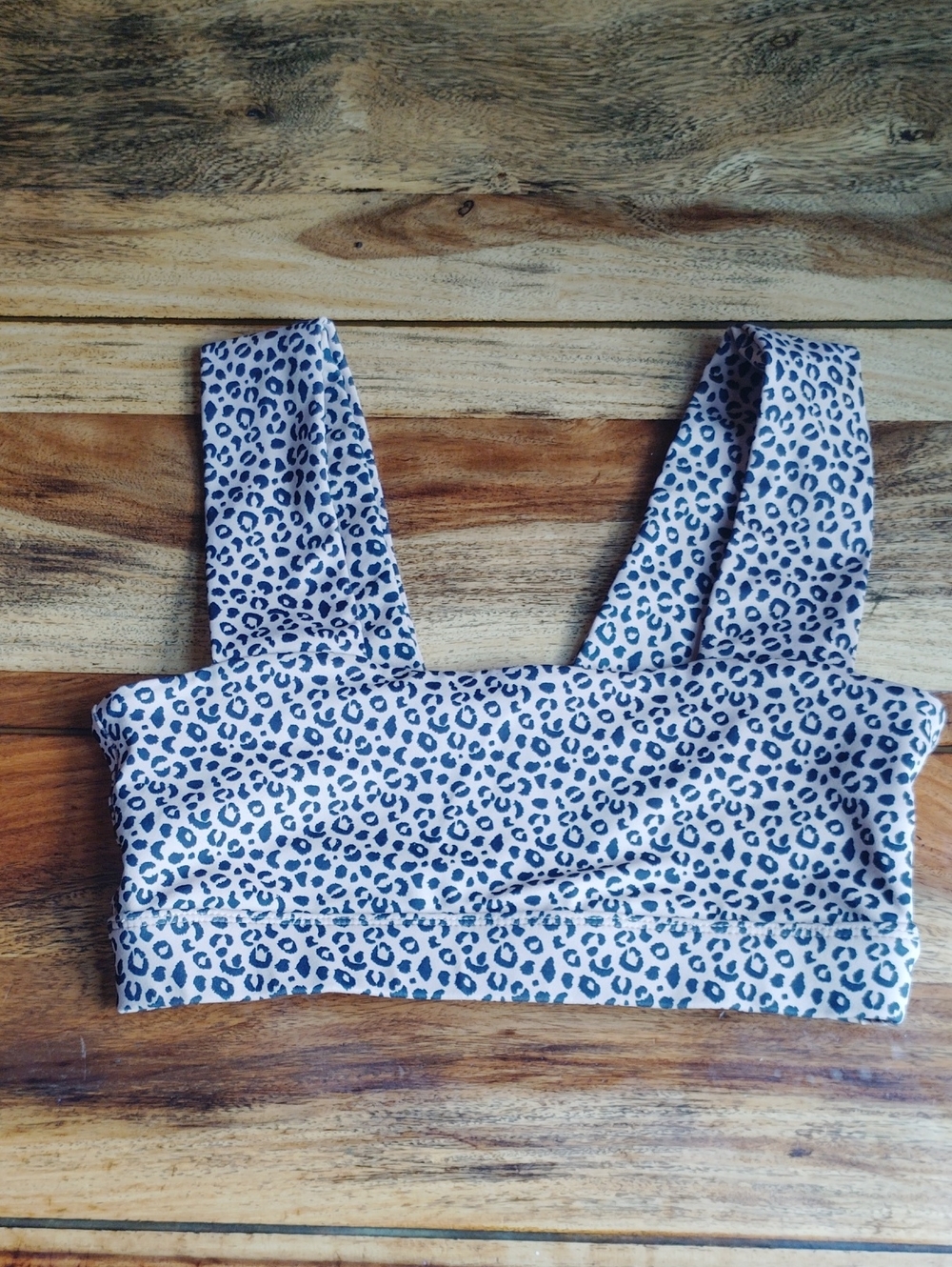 All Fenix Anthropologie Leopard Print Square Neck Wide Strap Sports Bra Sz XS